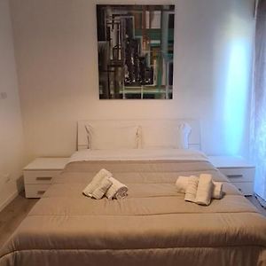 Camera con letto king size